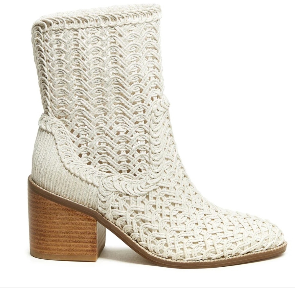 Kelsi Dagger Cream Woven Heeled Boots NIB